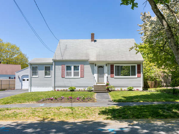 133 E Commonwealth Dr